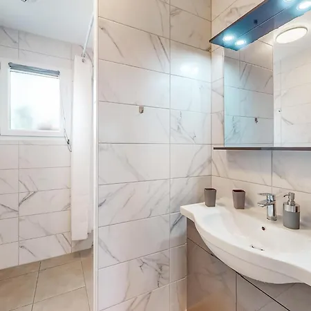 Holiday home 2 Bedroom Stunning In *