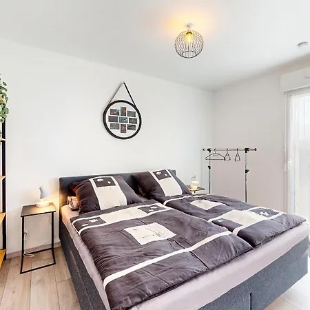 2 Bedroom Stunning In Hébergement de vacances