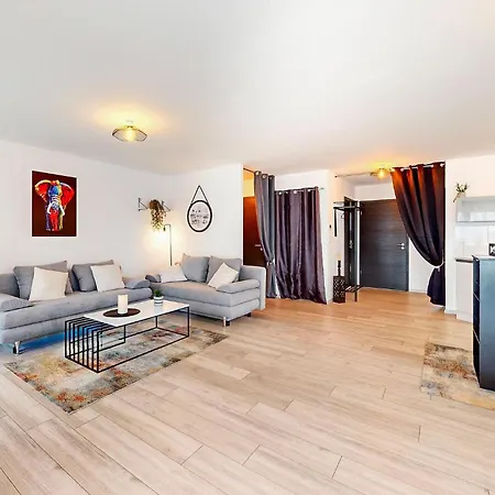 Holiday home 2 Bedroom Stunning In