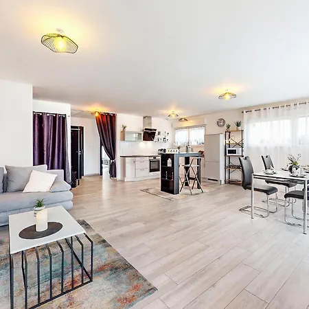 2 Bedroom Stunning In Hébergement de vacances *