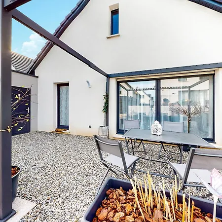 2 Bedroom Stunning In