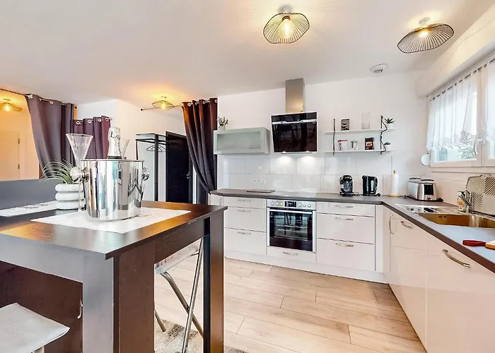 Vakantiehuis 2 Bedroom Stunning In *